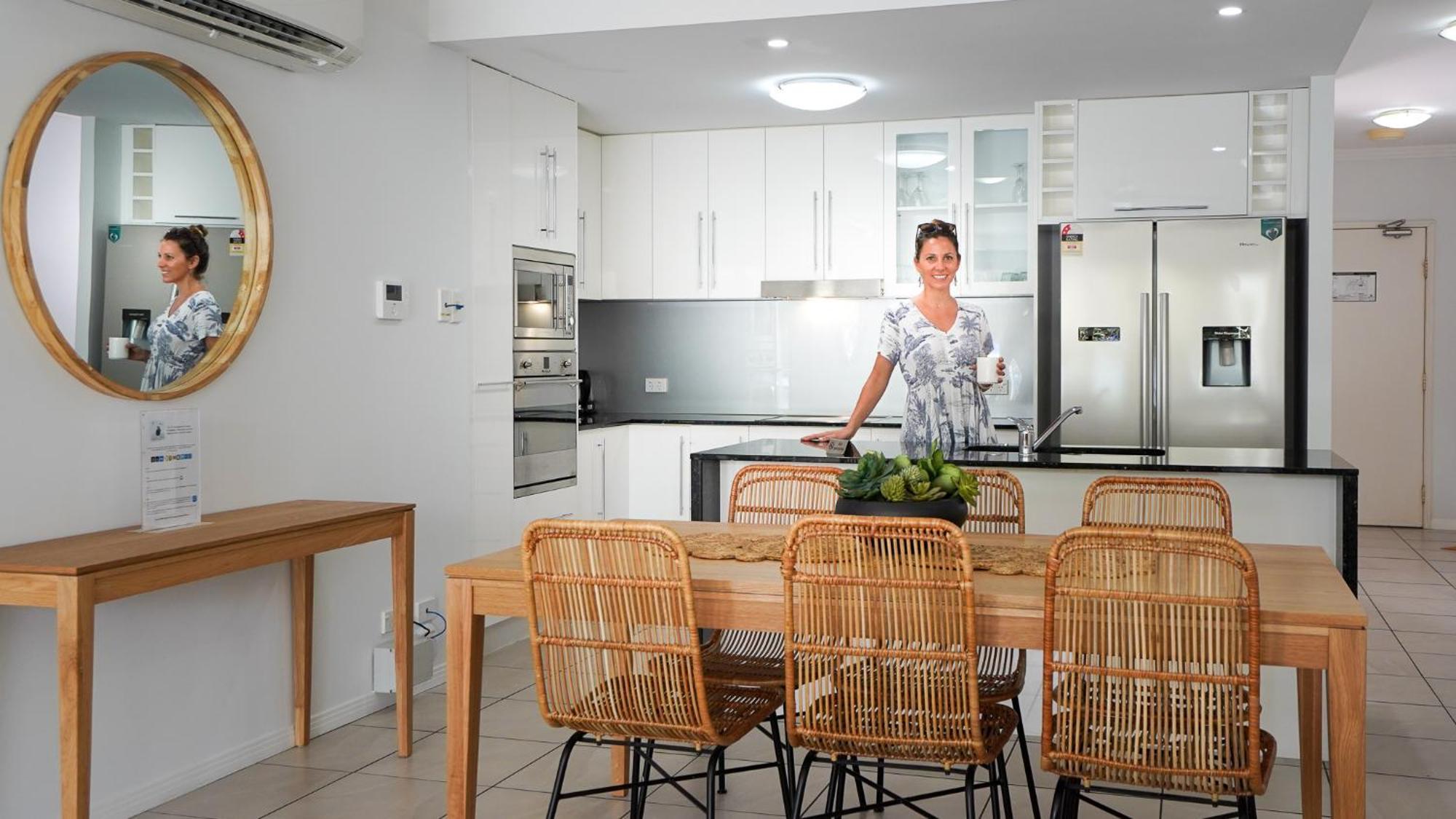 Waters Edge Apartment Cairns Quarto foto